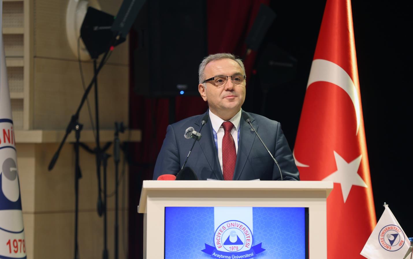 ERÜ Mezunları Bir Araya Geldi